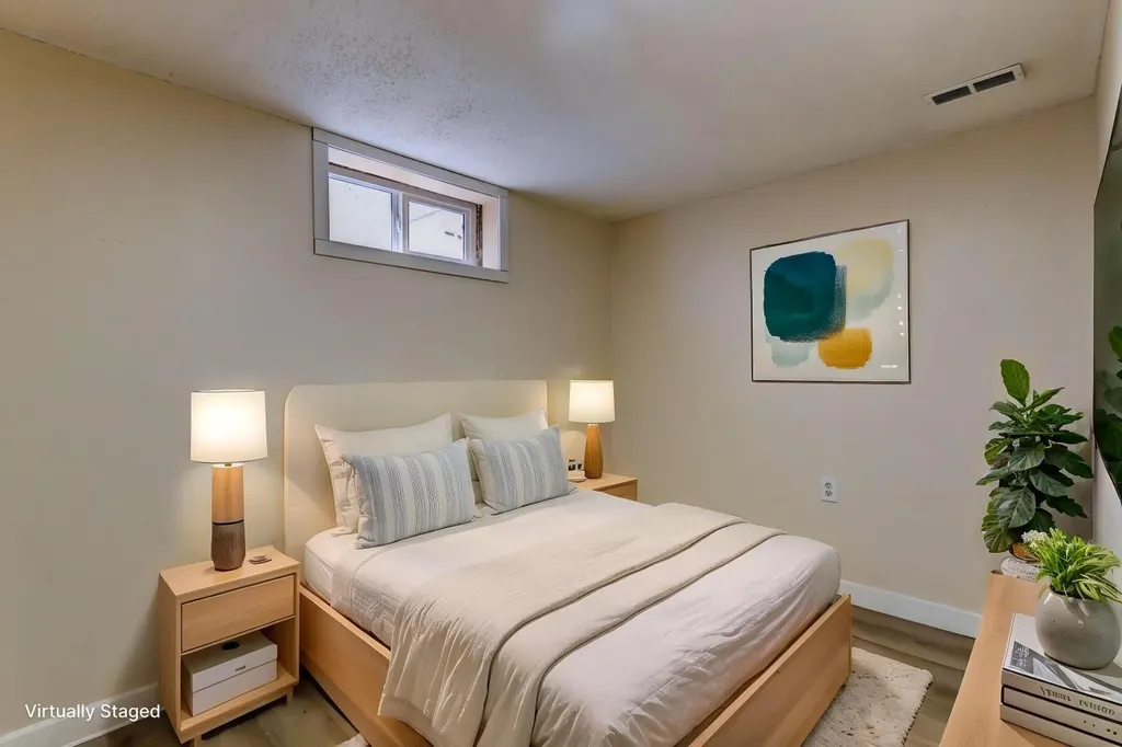 423 Queen Anne Way SE Calgary AB T2T 2N3