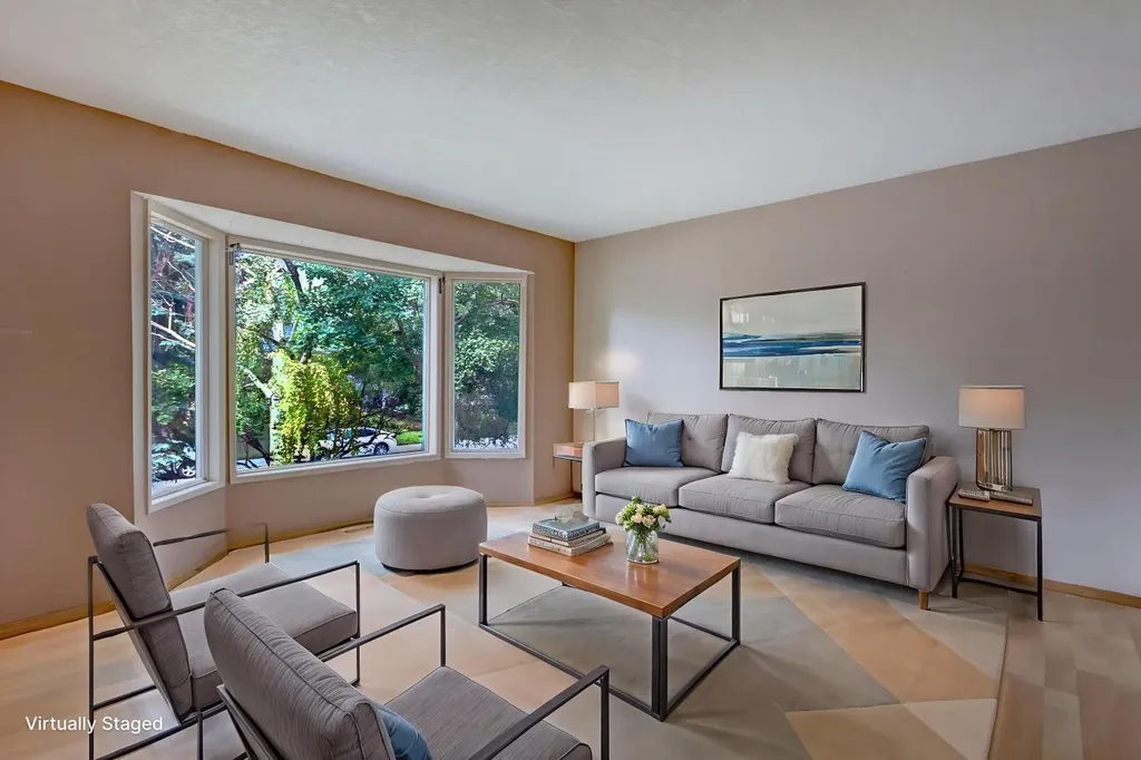423 Queen Anne Way SE Calgary AB T2T 2N3