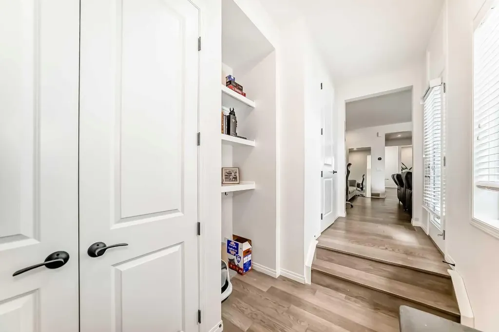 372 Carrington Way NW Calgary AB T3P0Y9