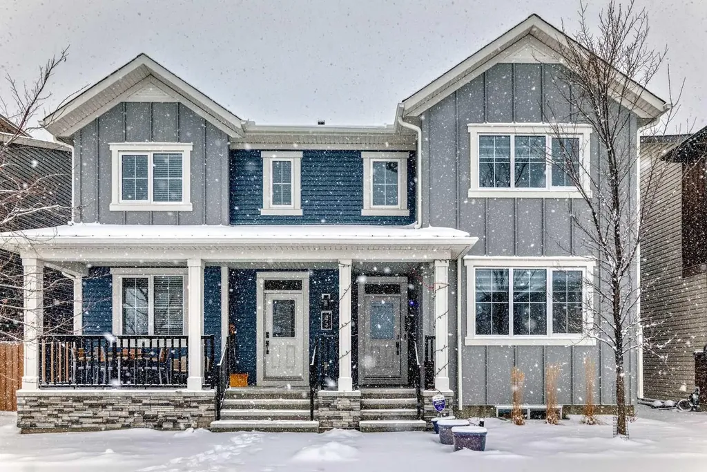 372 Carrington Way NW Calgary AB T3P0Y9