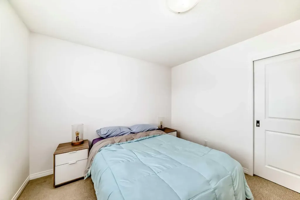 372 Carrington Way NW Calgary AB T3P0Y9