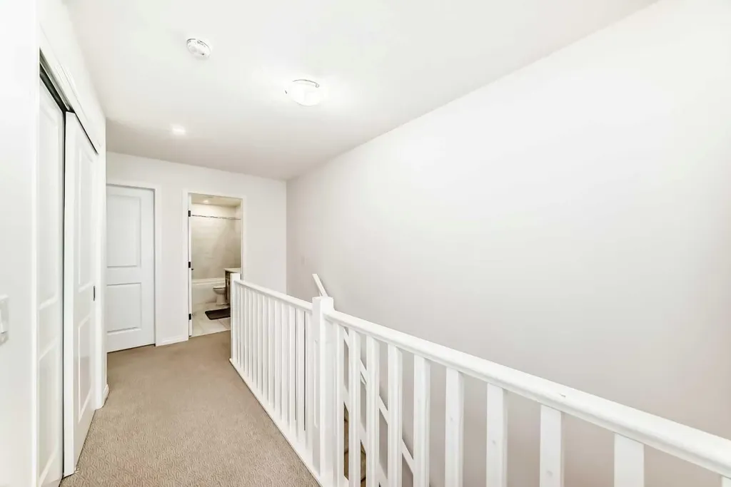 372 Carrington Way NW Calgary AB T3P0Y9