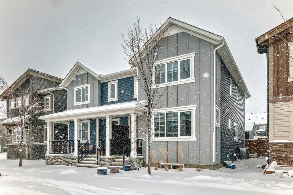 372 Carrington Way NW Calgary AB T3P0Y9