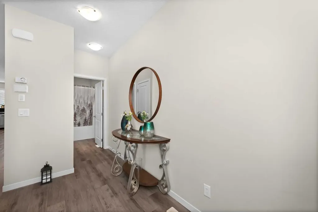 59 Cornerbrook Avenue NE Calgary AB T3N 1M1
