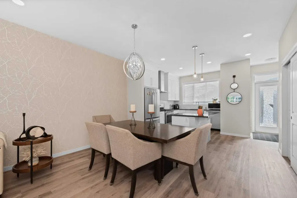 59 Cornerbrook Avenue NE Calgary AB T3N 1M1