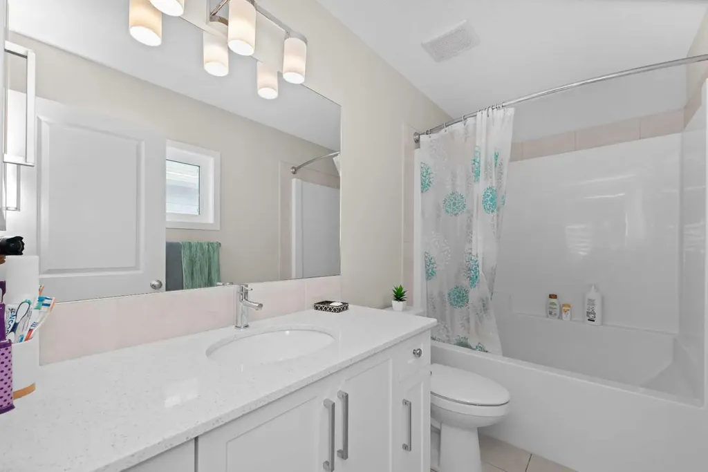 59 Cornerbrook Avenue NE Calgary AB T3N 1M1