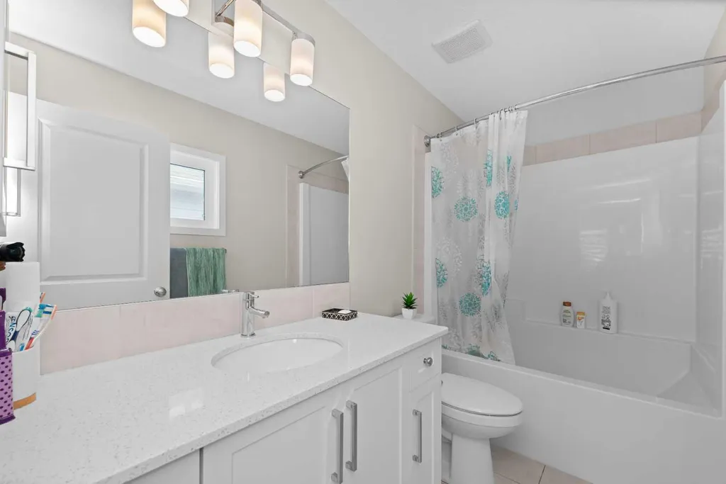 59 Cornerbrook Avenue NE Calgary AB T3N 1M1