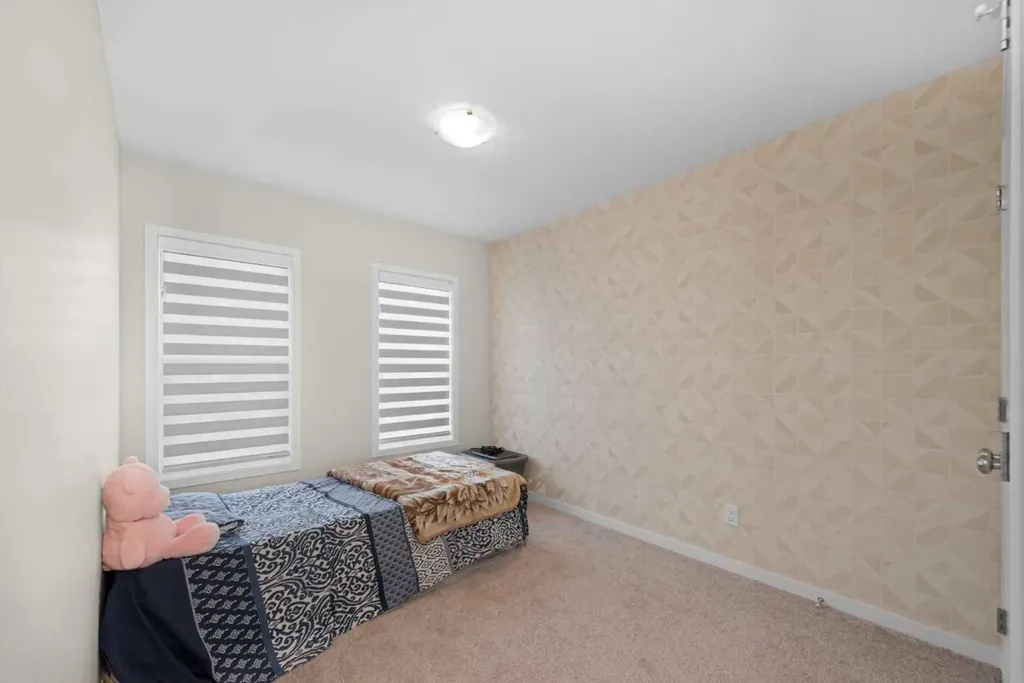 59 Cornerbrook Avenue NE Calgary AB T3N 1M1