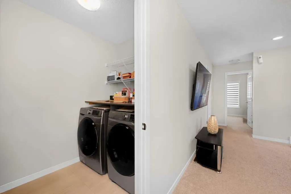 59 Cornerbrook Avenue NE Calgary AB T3N 1M1