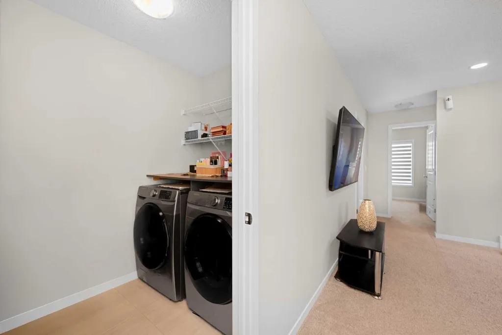 59 Cornerbrook Avenue NE Calgary AB T3N 1M1