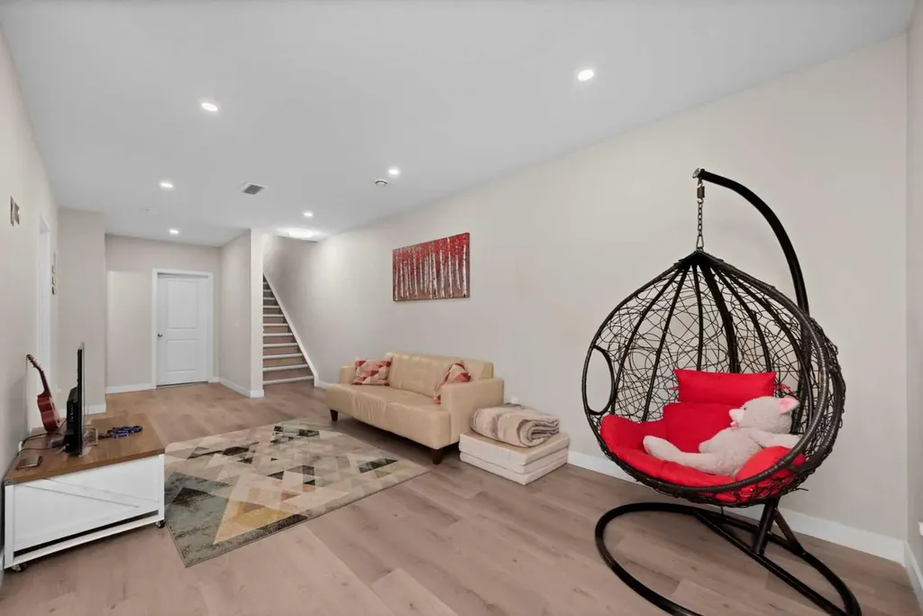 59 Cornerbrook Avenue NE Calgary AB T3N 1M1