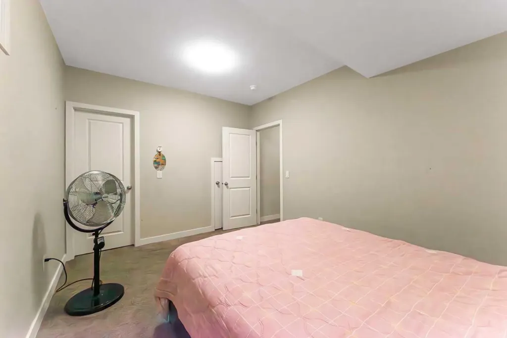 59 Cornerbrook Avenue NE Calgary AB T3N 1M1