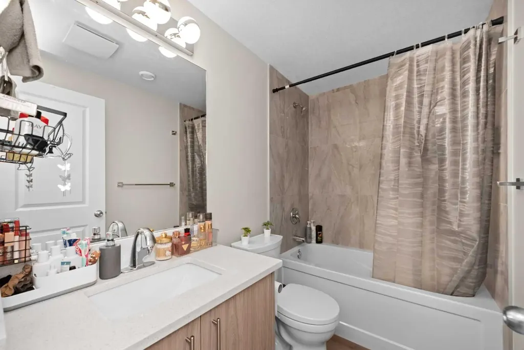59 Cornerbrook Avenue NE Calgary AB T3N 1M1