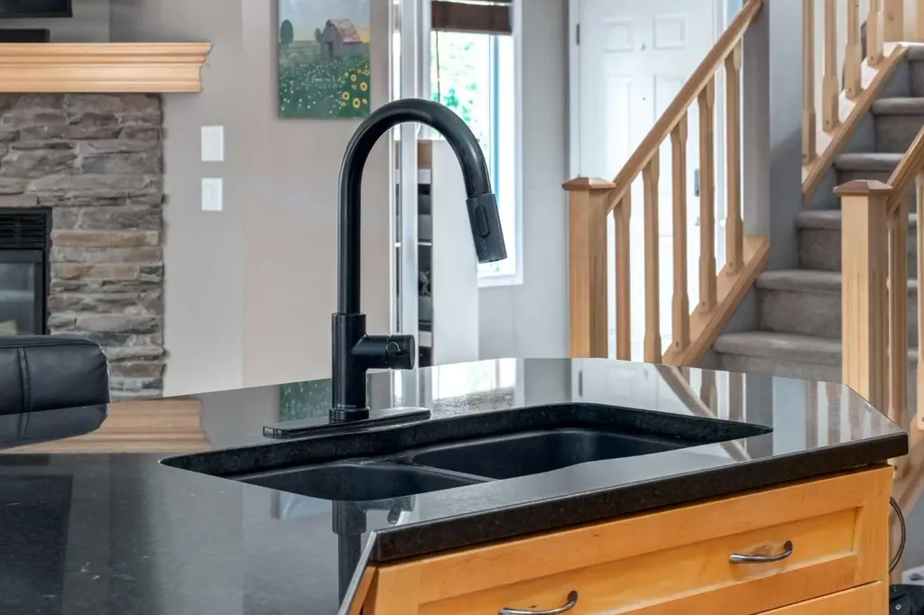 156 Tuscany Meadows Close NW Calgary AB T3M 2M9