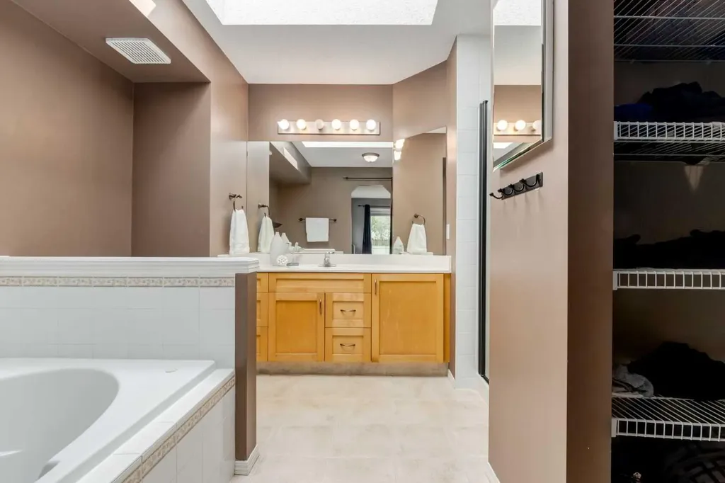 156 Tuscany Meadows Close NW Calgary AB T3M 2M9