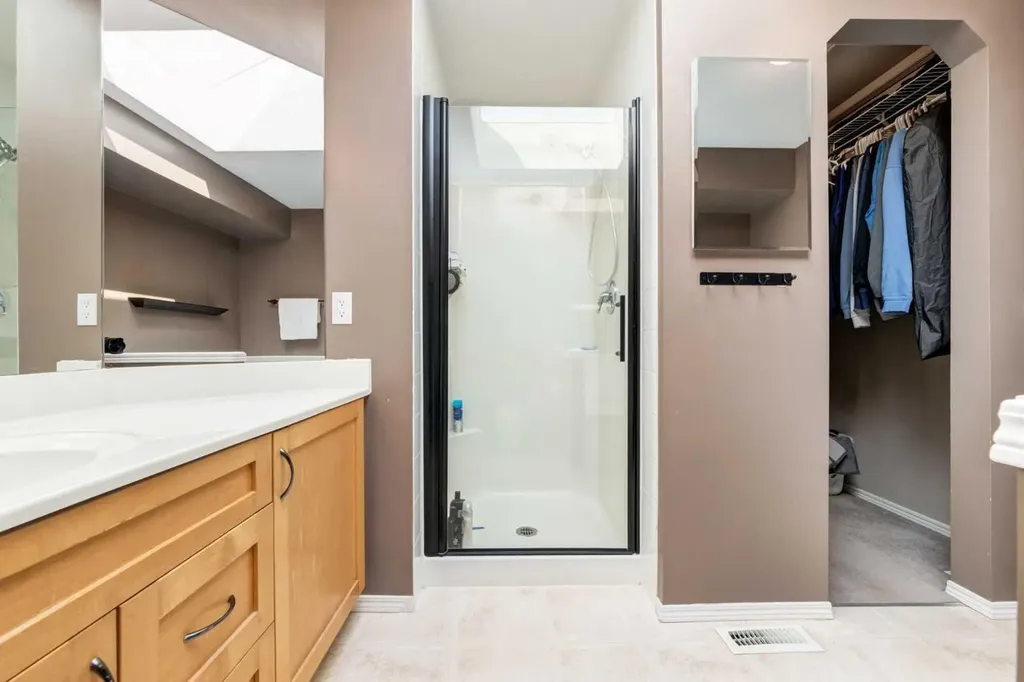 156 Tuscany Meadows Close NW Calgary AB T3M 2M9