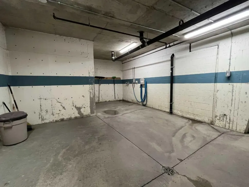 100 2 Avenue S Lethbridge AB T1J 0B5