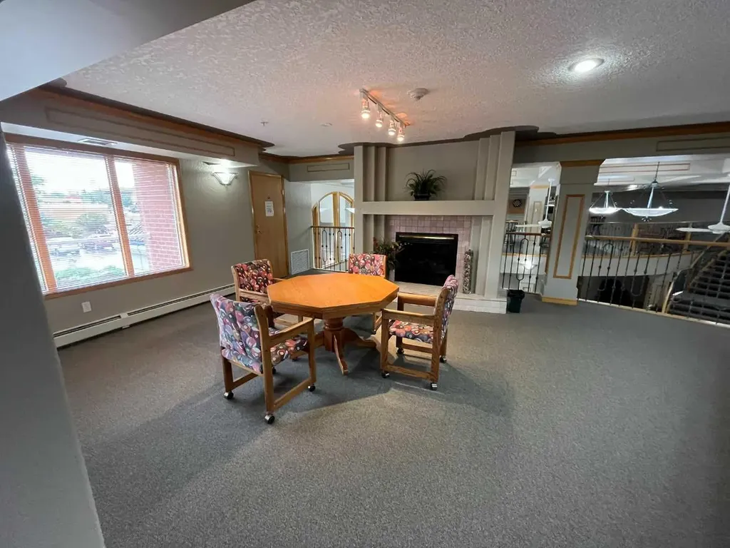 100 2 Avenue S Lethbridge AB T1J 0B5