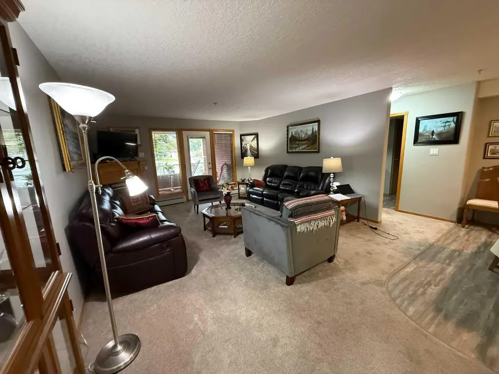 100 2 Avenue S Lethbridge AB T1J 0B5