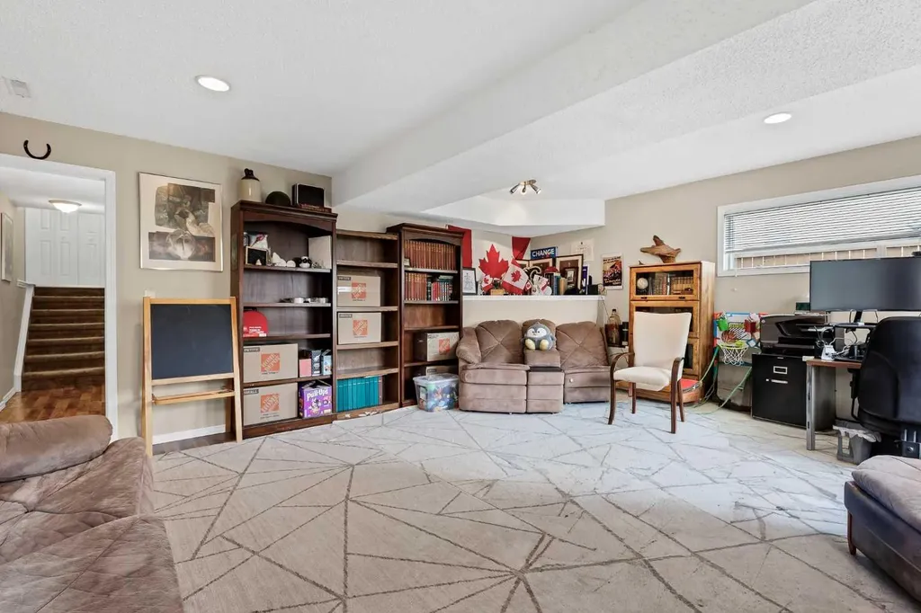 135 Covewood Close NE Calgary AB T3K 4Z8
