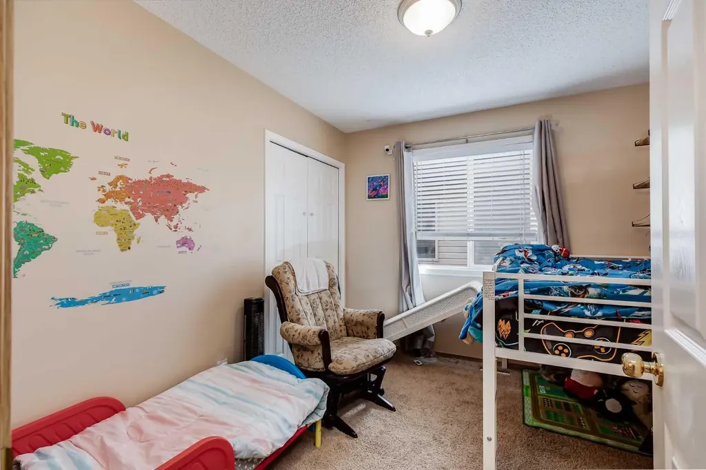 135 Covewood Close NE Calgary AB T3K 4Z8