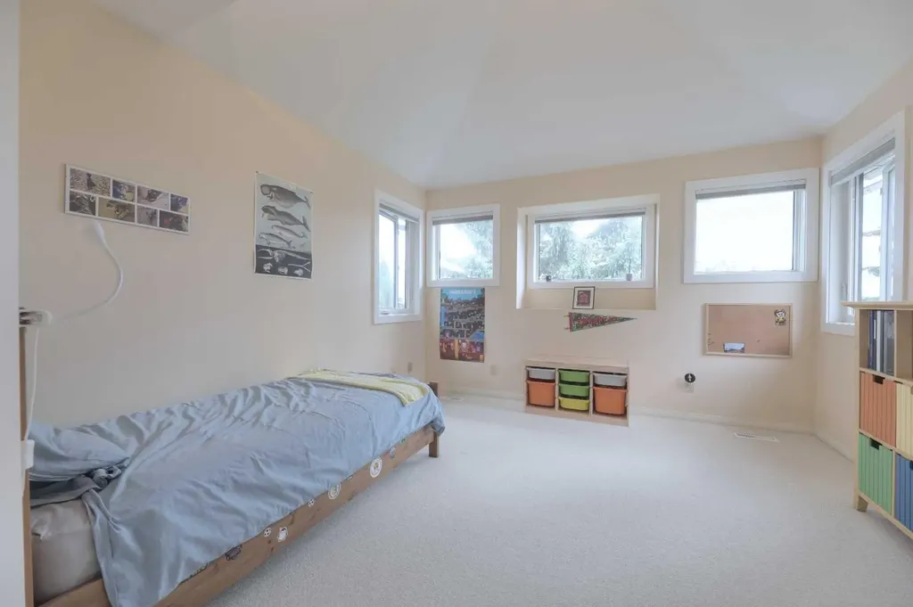 1908 30 Avenue SW Calgary AB T2T 1P9