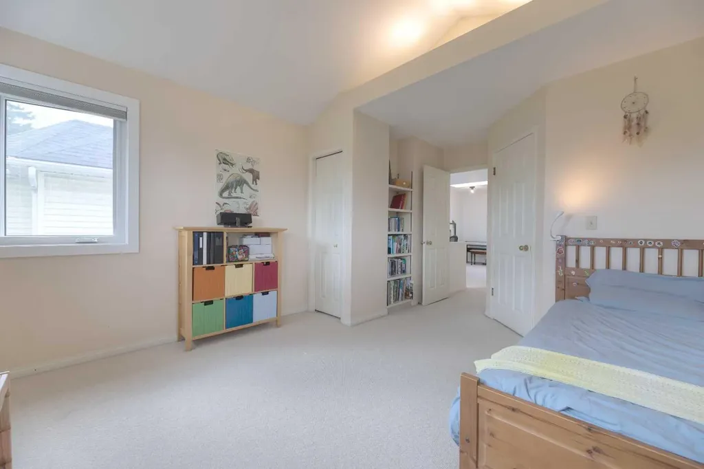 1908 30 Avenue SW Calgary AB T2T 1P9