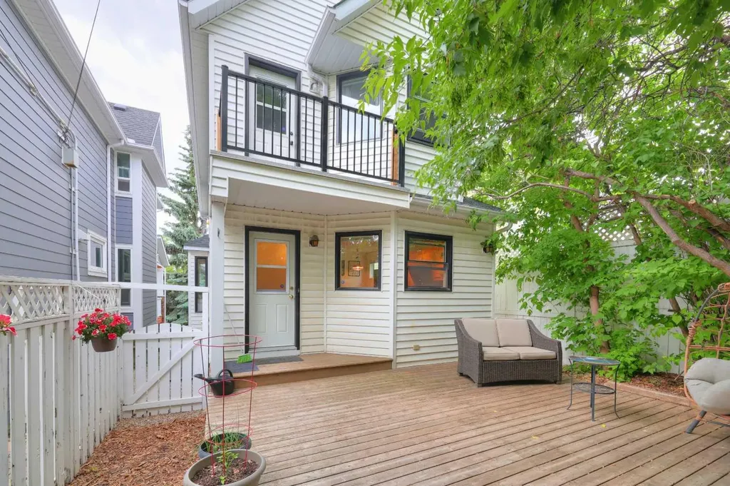 1908 30 Avenue SW Calgary AB T2T 1P9