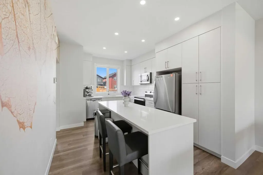 138 Homestead Boulevard NE Calgary AB T3J 2G8