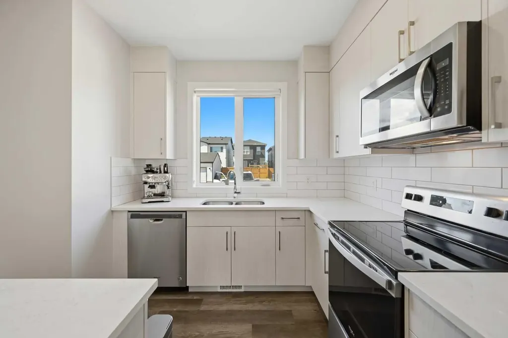 138 Homestead Boulevard NE Calgary AB T3J 2G8