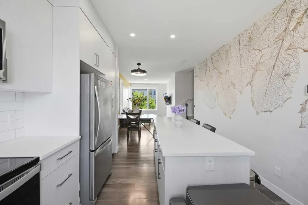 138 Homestead Boulevard NE Calgary AB T3J 2G8