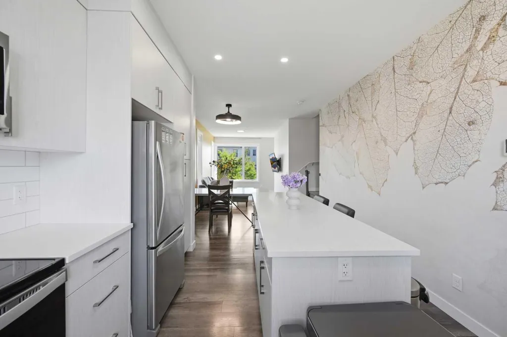 138 Homestead Boulevard NE Calgary AB T3J 2G8
