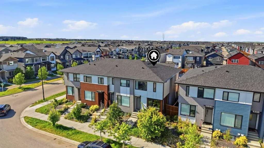 138 Homestead Boulevard NE Calgary AB T3J 2G8