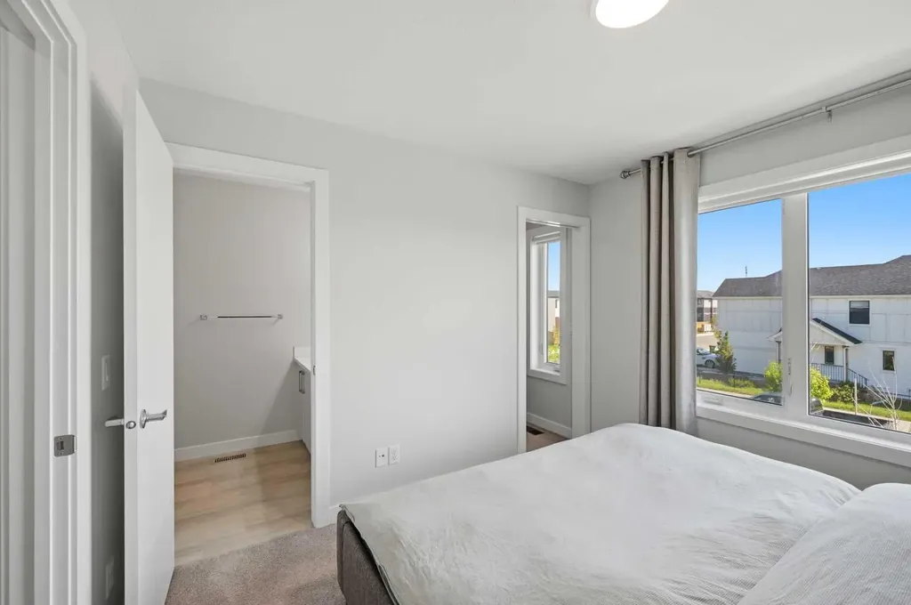 138 Homestead Boulevard NE Calgary AB T3J 2G8