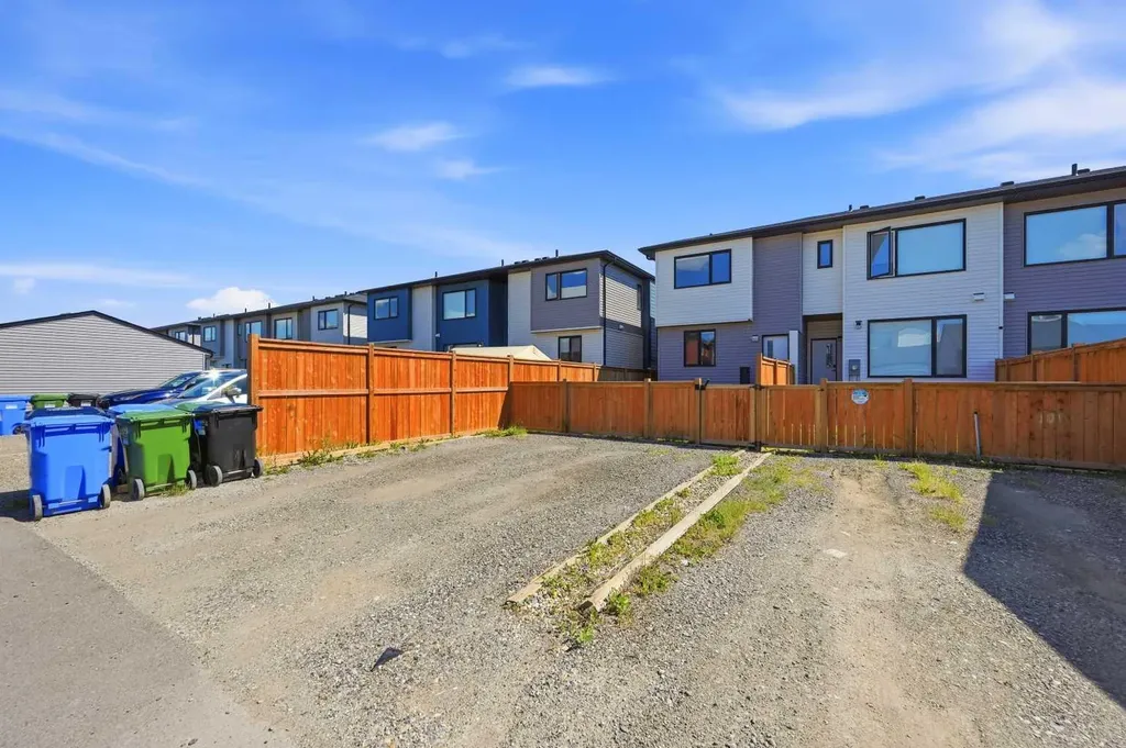 138 Homestead Boulevard NE Calgary AB T3J 2G8