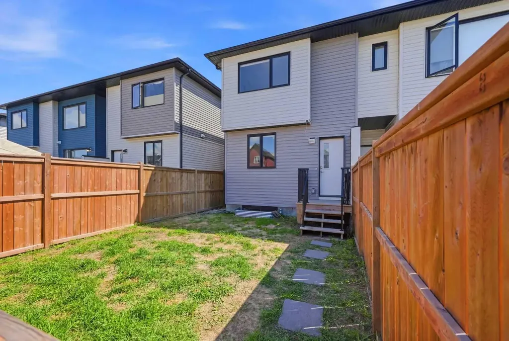 138 Homestead Boulevard NE Calgary AB T3J 2G8