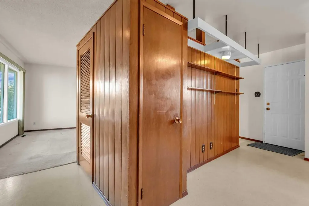 4511 Richmond Road SW Calgary AB T3E4P9
