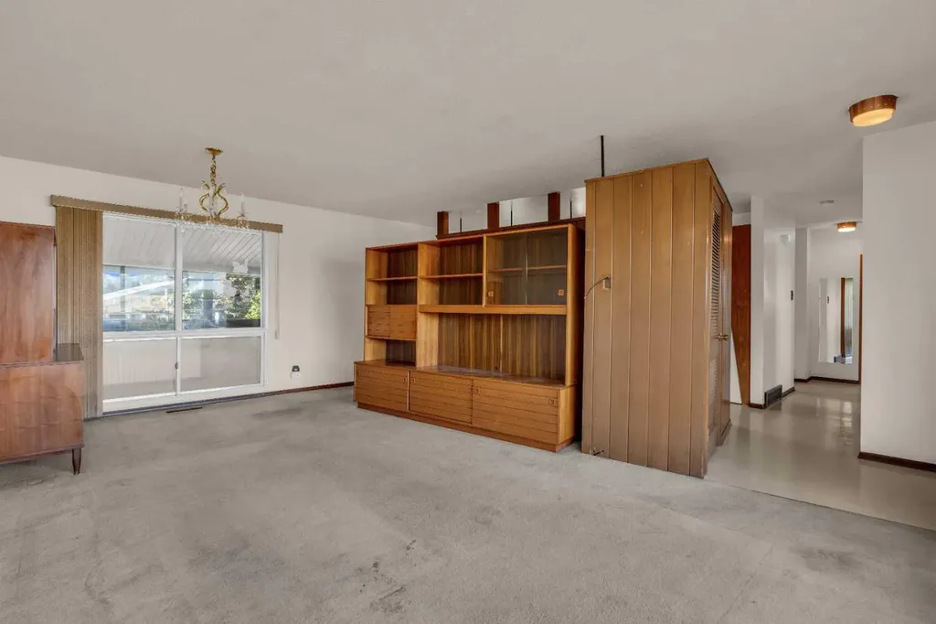 4511 Richmond Road SW Calgary AB T3E4P9