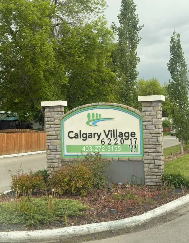 6220 17 Avenue SE Calgary AB T2A 7H4