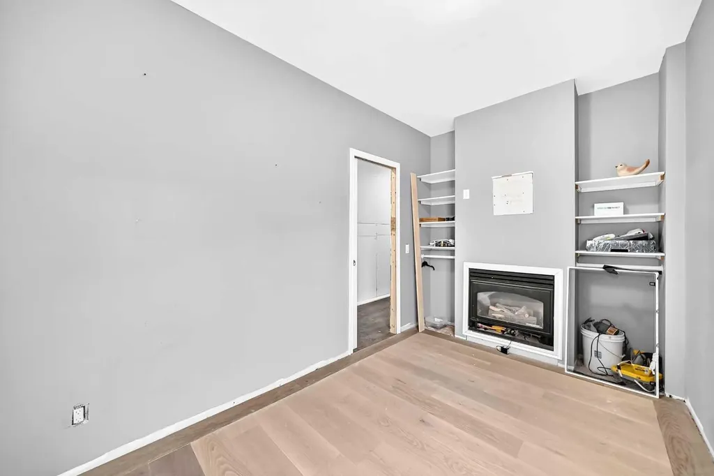 6220 17 Avenue SE Calgary AB T2A 7H4
