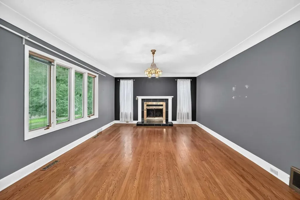 1623 6a Street NW Calgary AB T2M 3H1