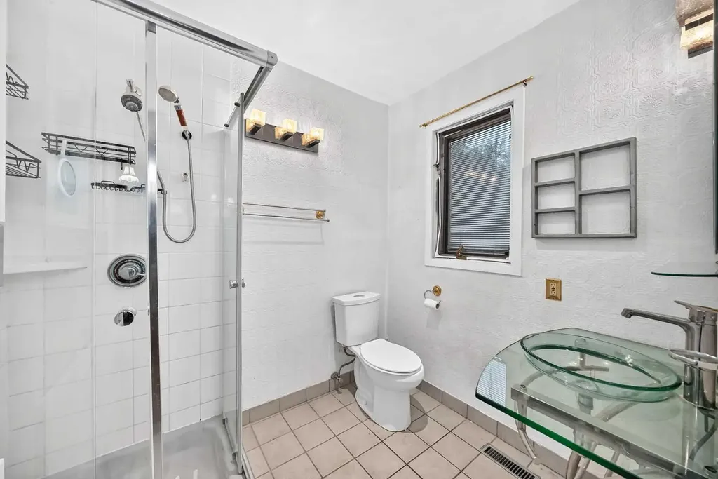 1623 6a Street NW Calgary AB T2M 3H1