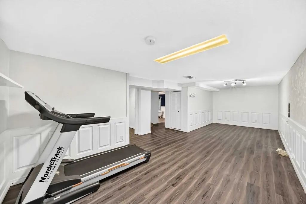 1623 6a Street NW Calgary AB T2M 3H1