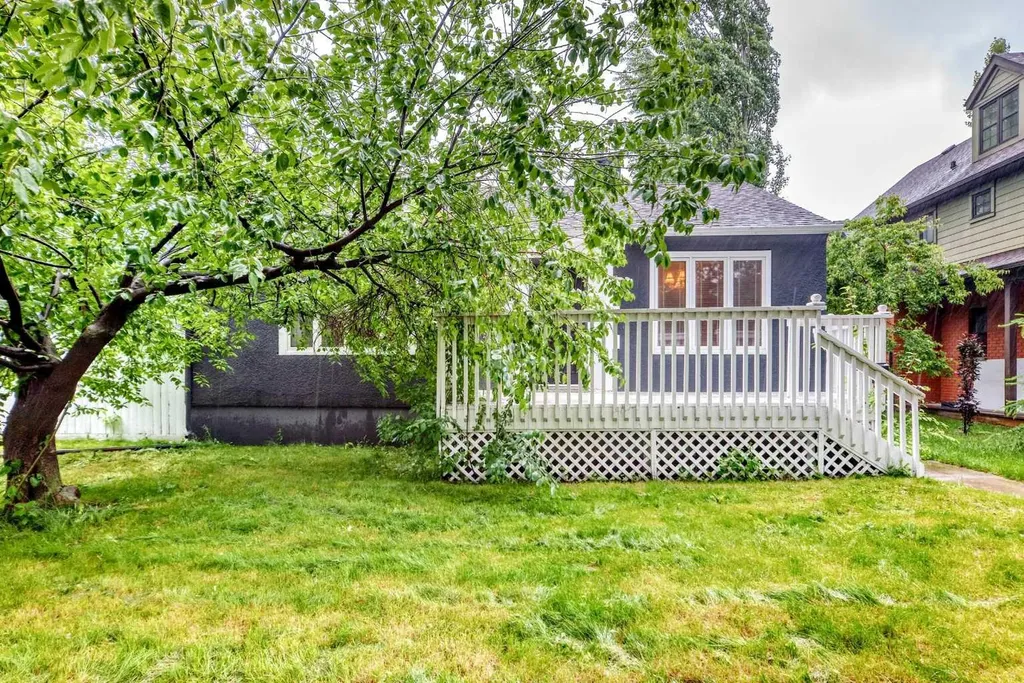 1623 6a Street NW Calgary AB T2M 3H1