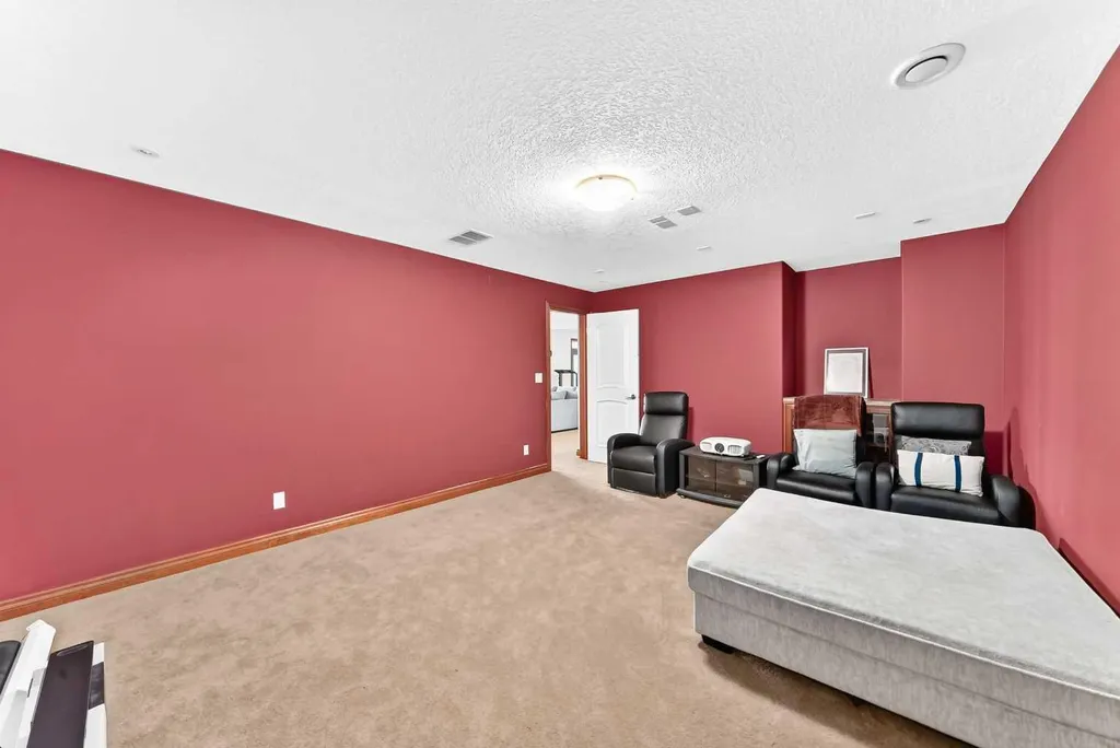 198029 Spruce Meadows Way Rural Foothills County AB T1S 3J9