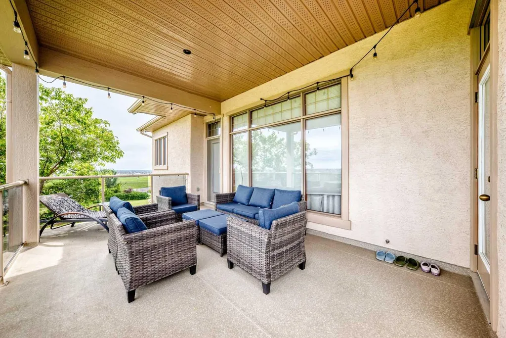 198029 Spruce Meadows Way Rural Foothills County AB T1S 3J9