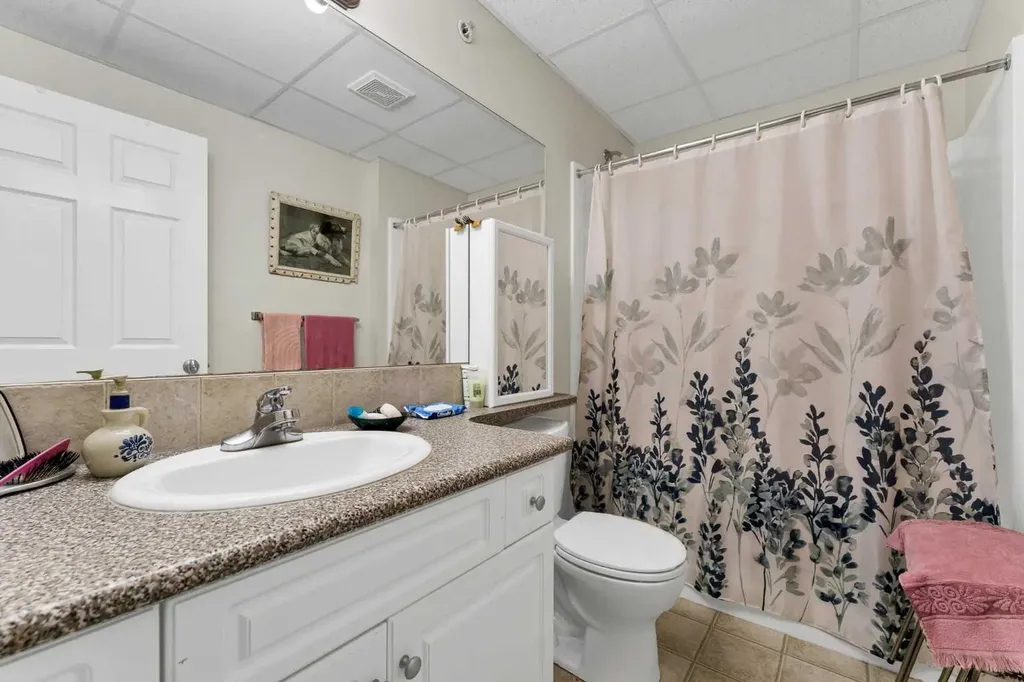 29 River Ridge Drive NW Medicine Hat AB T1A8V3