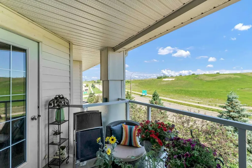 29 River Ridge Drive NW Medicine Hat AB T1A8V3