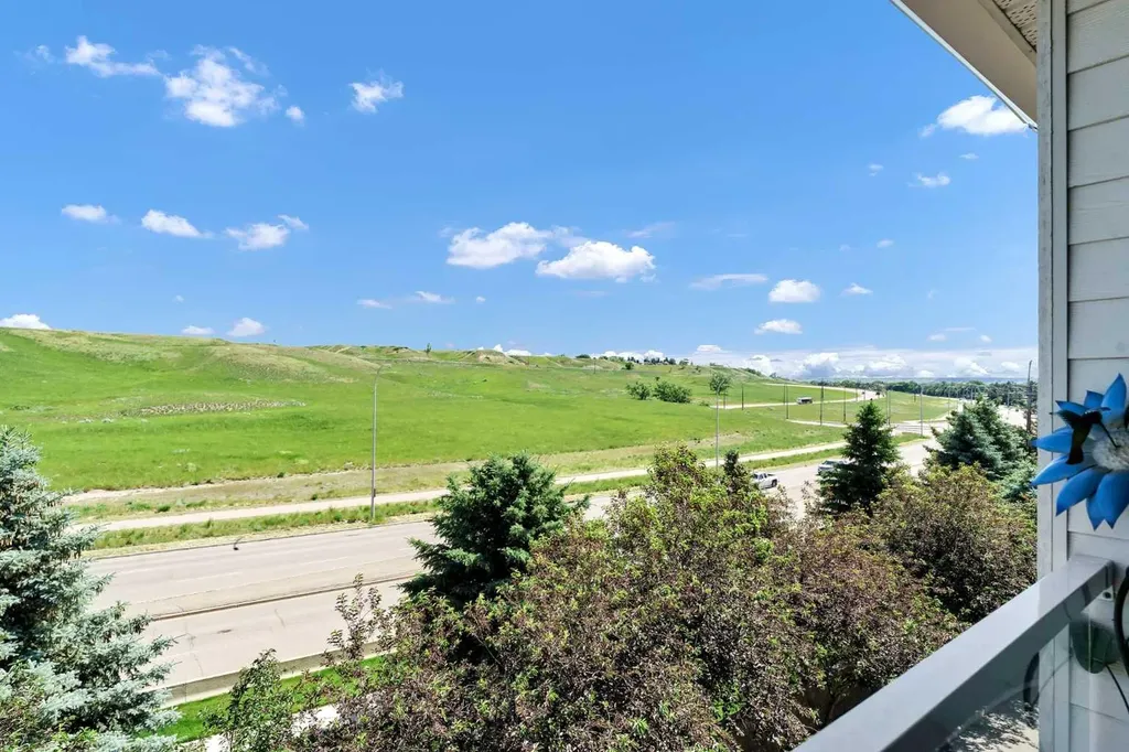 29 River Ridge Drive NW Medicine Hat AB T1A8V3
