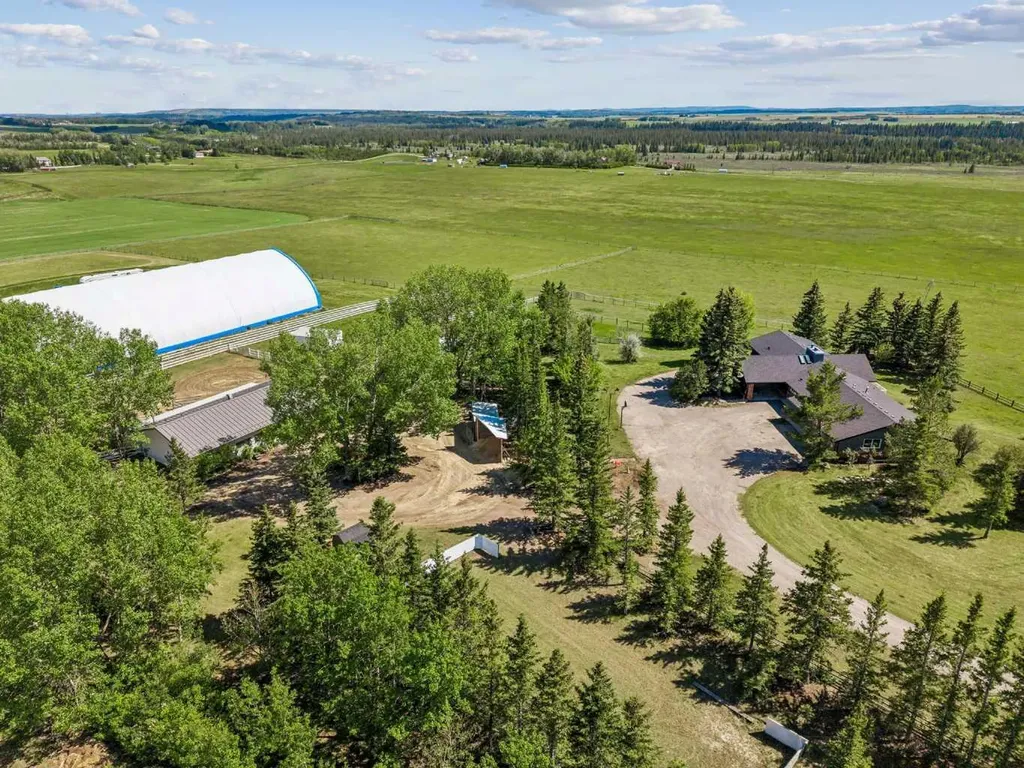 243036 Range Road 34 Rural Rocky View County AB T3Z 2G1